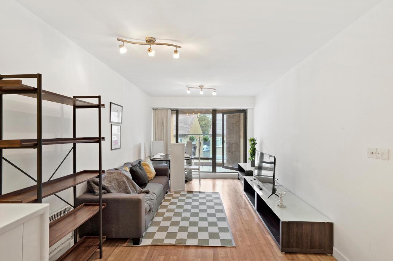 2 Bed Centre * London