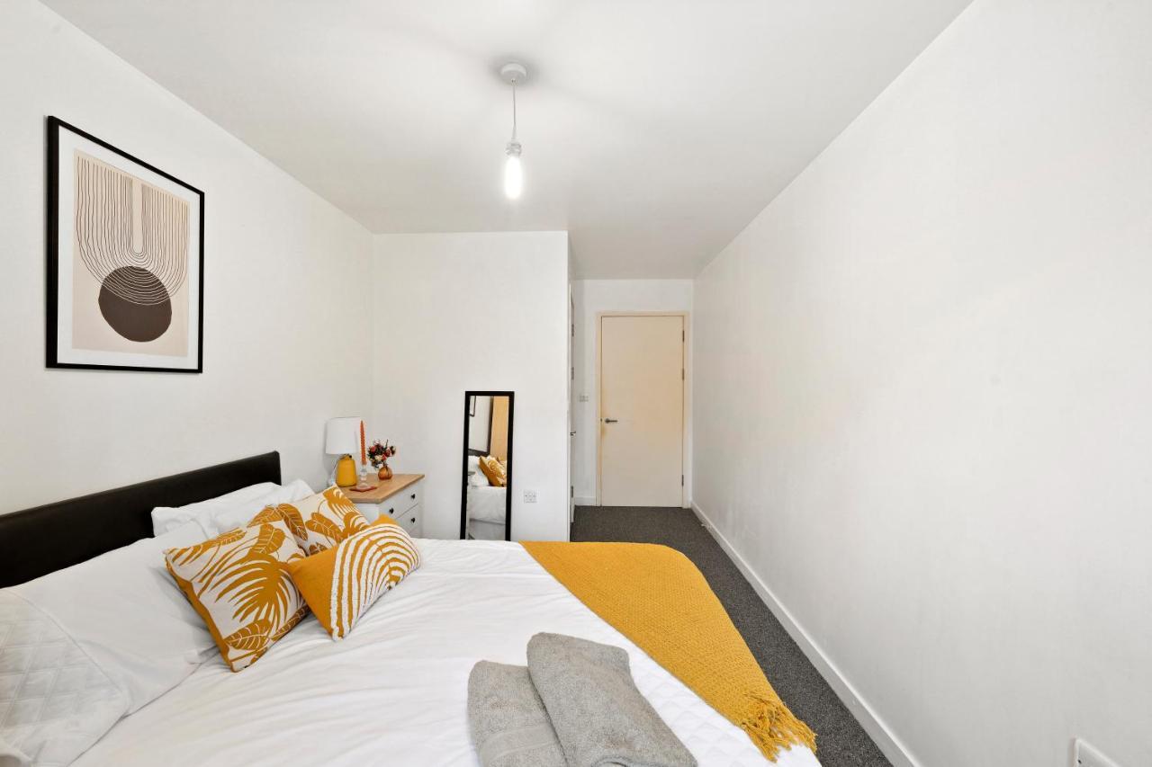 2 Bed Centre * London