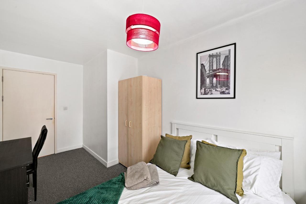 2 Bed Centre Apartment