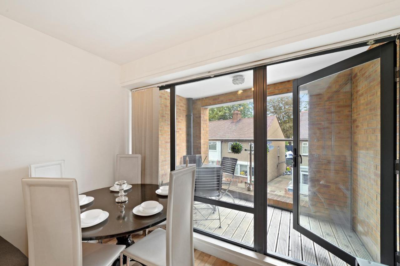 2 Bed Centre Apartment *